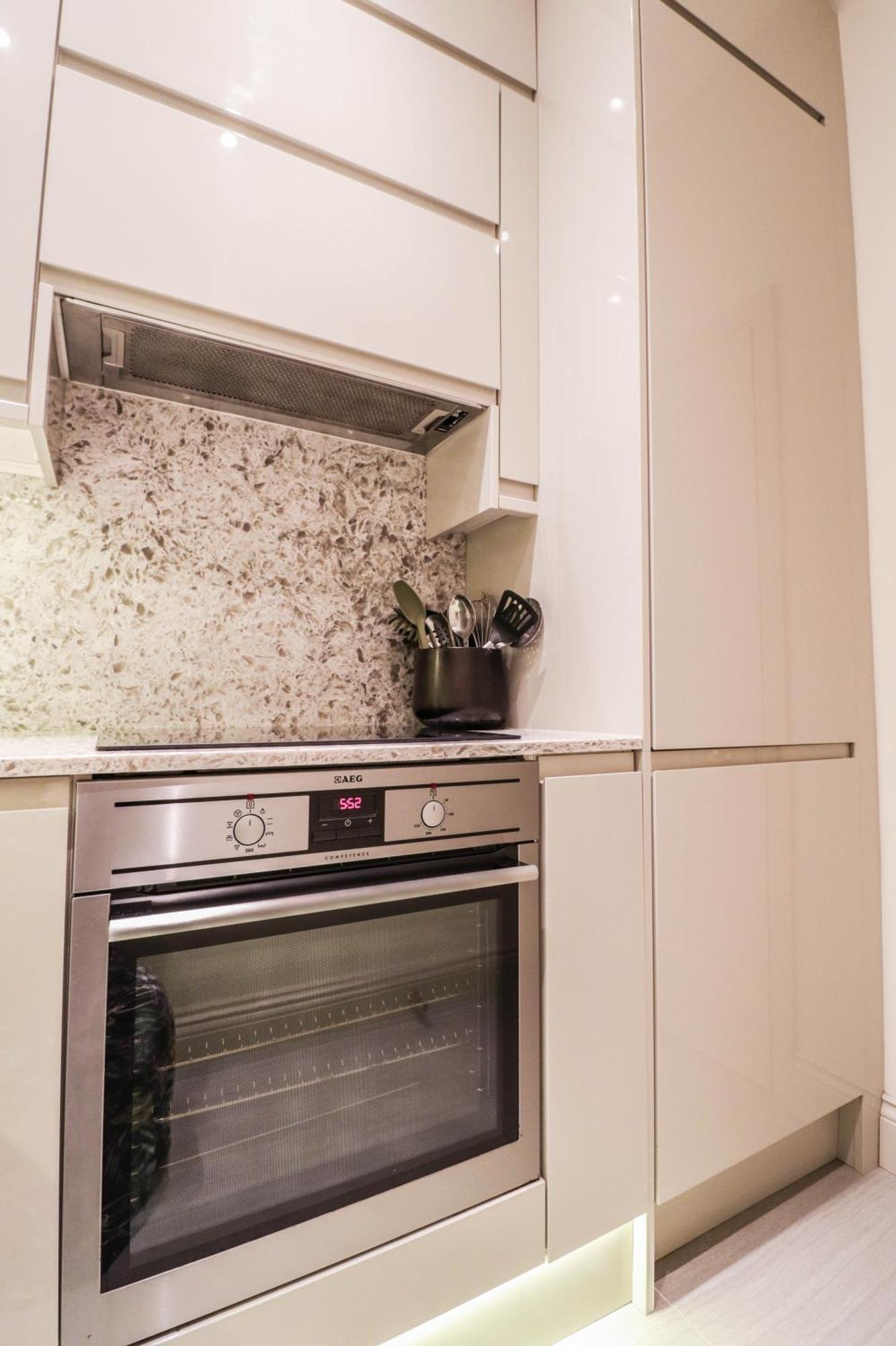 Appartement Elegant One-bedroom! Kensington Flat With Patio *