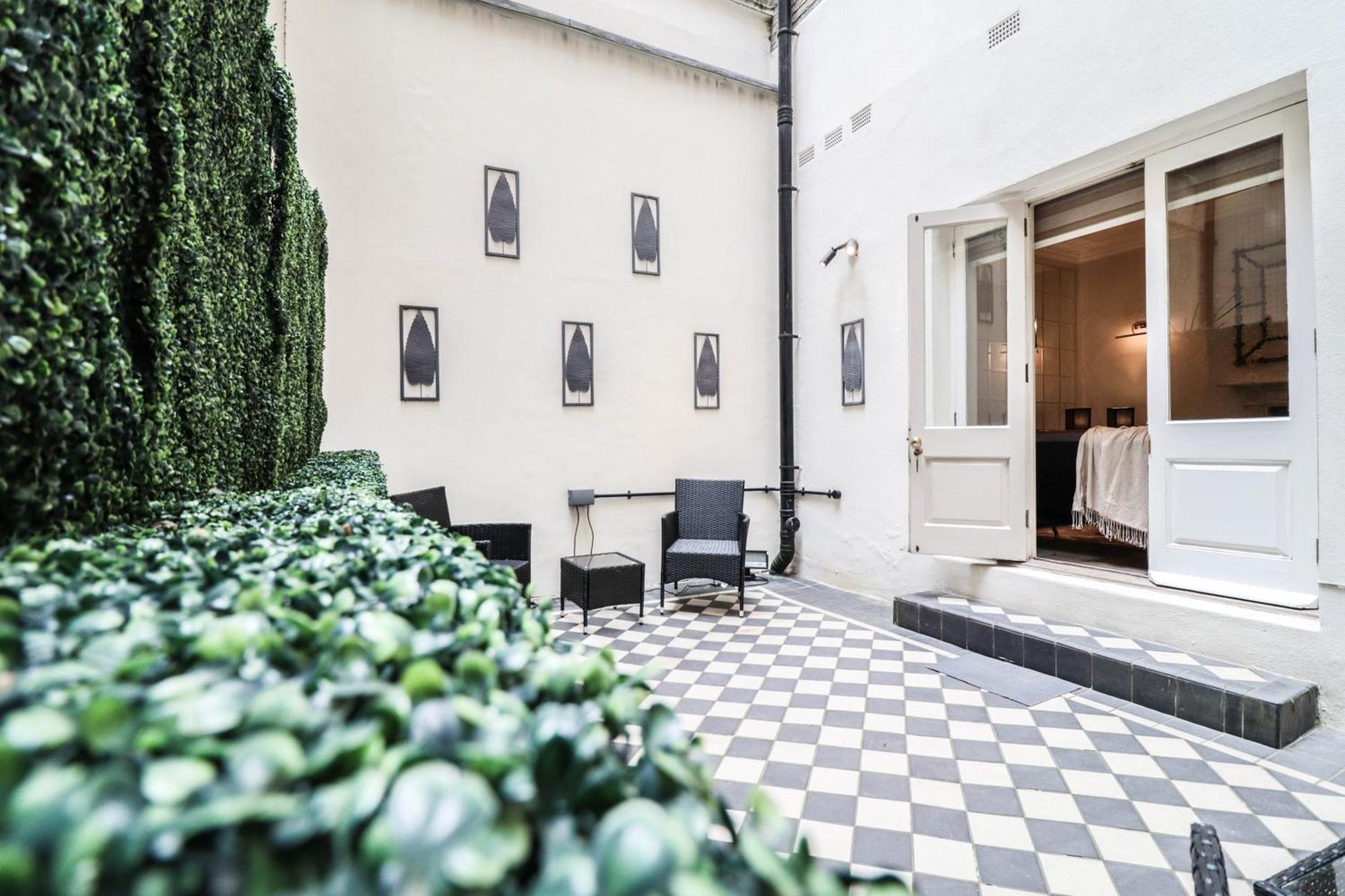 Elegant One-bedroom! Kensington Flat With Patio Londres